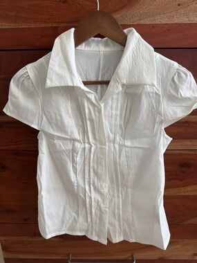Women's White Pintuck Button-Front Blouse
